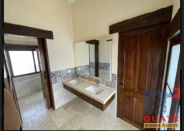 Casa de 351.27 m2 de construcción, en Venta, Antigua Guatemala - Miniatura 9