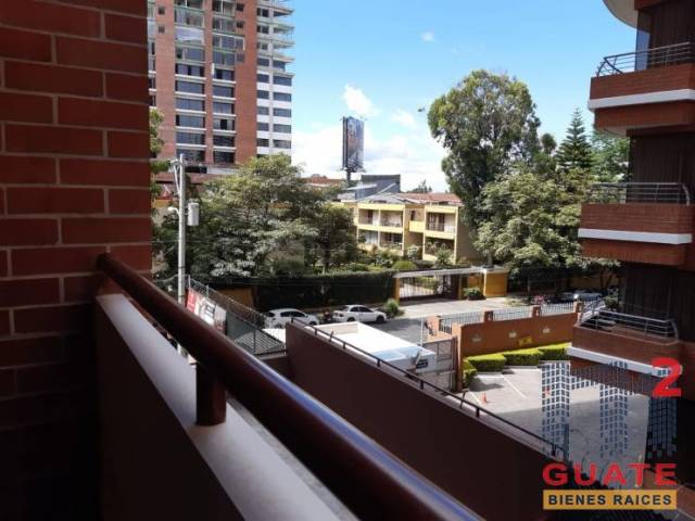 Apartamento de 65 m2 de construcción en Renta, Zona 10 - Miniatura 5