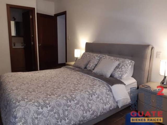 Apartamento de 65 m2 de construcción en Renta, Zona 10 - Image 2