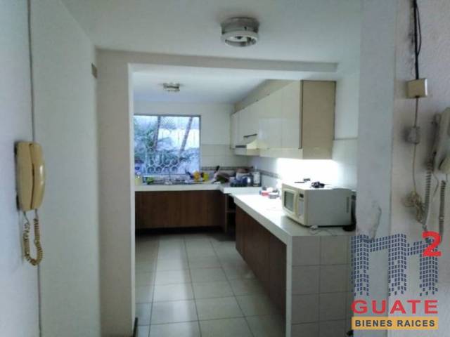 Casa de 300 m2 de construcción, en Renta Zona 13 - Image 3
