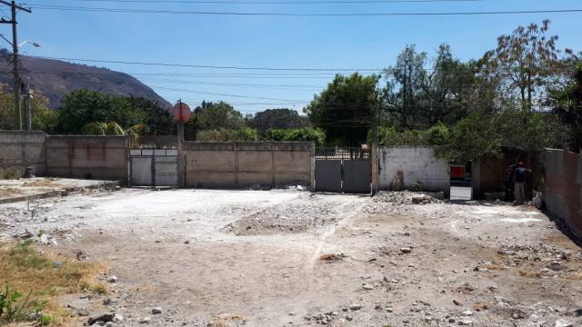 PROPIEDAD EN RENTA EN LA ENTRADA DE AMATITLAN - Image 3