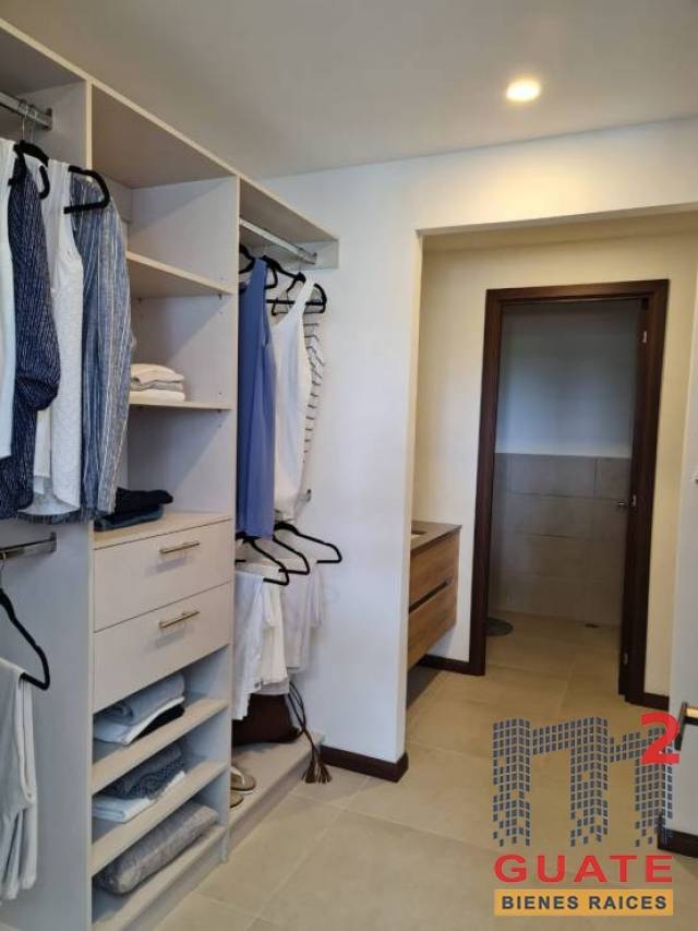Apartamento de 118 m2 de construcción en Venta, Zona 10 - Miniatura 6