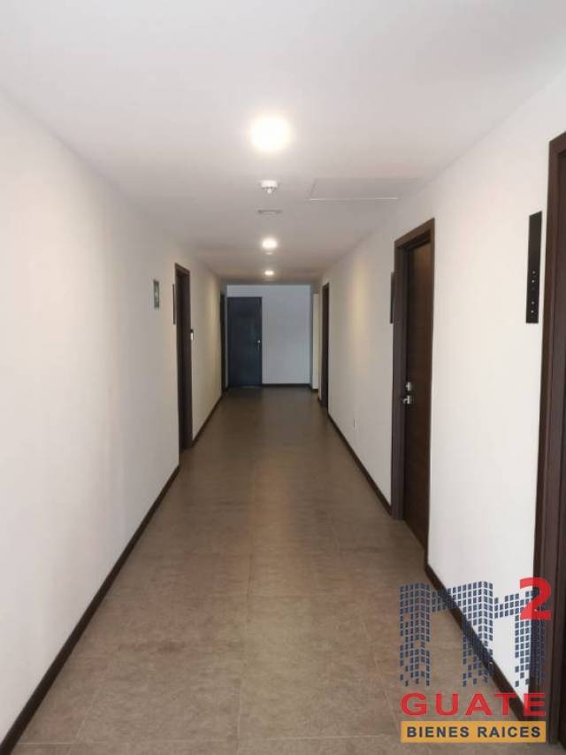 Apartamento de 118 m2 de construcción en Venta, Zona 10 - Miniatura 10