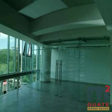 Oficina de 50 m2 de construcción en Renta, Zona 15