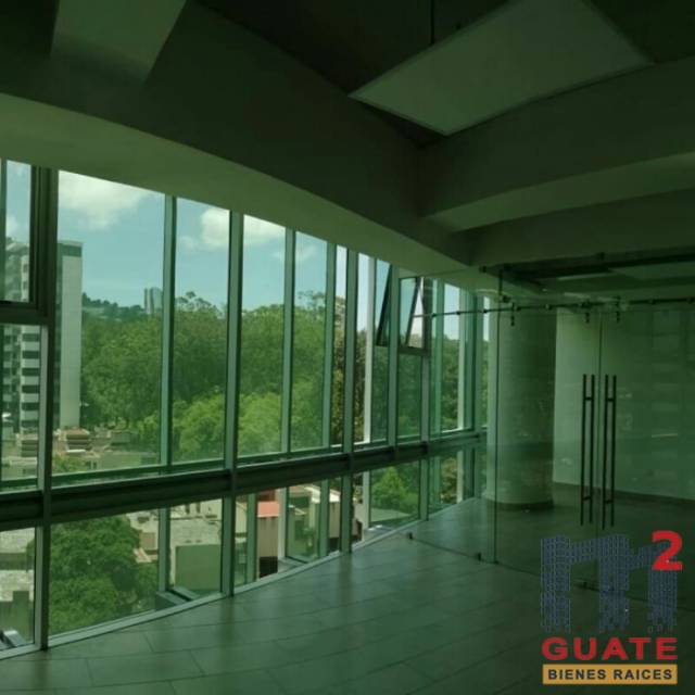 Oficina de 50 m2 de construcción en Renta, Zona 15 - Image 4