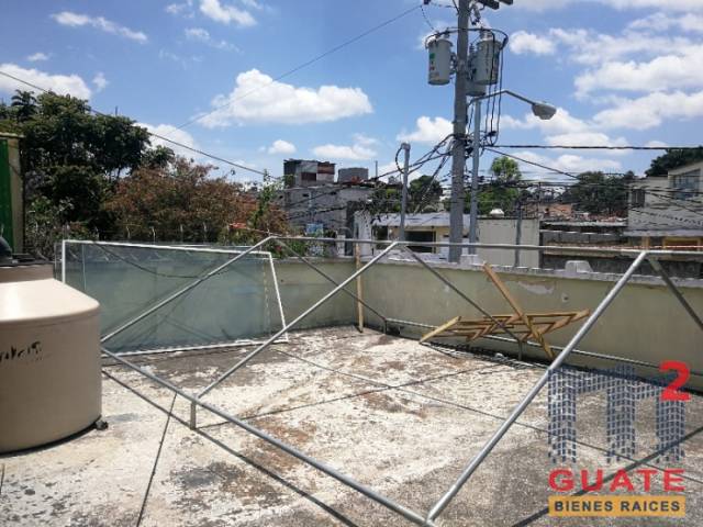 Casa de 399.9 m2 de construcción en Venta, Zona 13 - Image 2