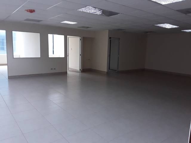 RENTA DE OFICINA EN EDIFICIO EUROPLAZA ZONA 14. - Miniatura 2