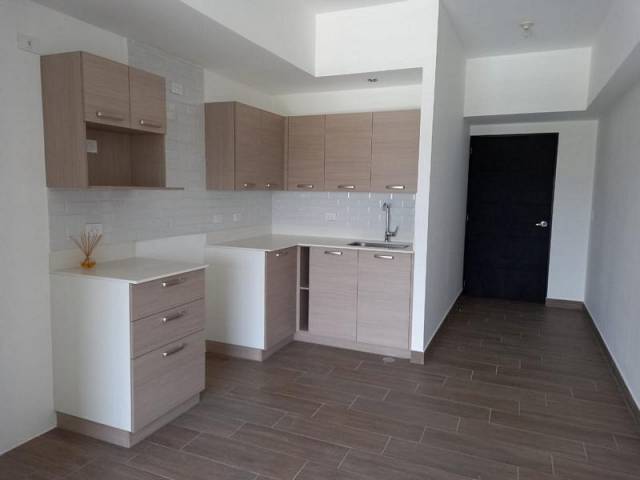 Apartamento en renta con línea blanca, 3 habitaciones - Image 1