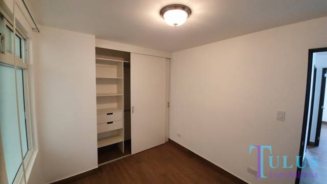 Apartamento en renta en zona 11 - Image 2