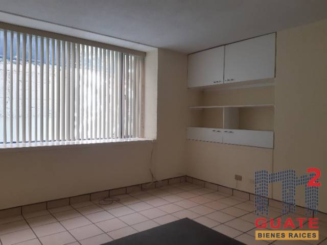 Apartamento de 104 m2 de construcción en Venta, Zona 14 - Image 2