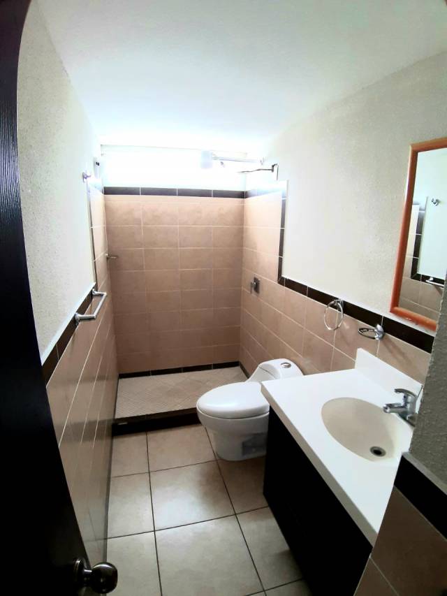 Apartamento en Venta Zona 11 Mariscal, Ciudad Guatemala - Image 5