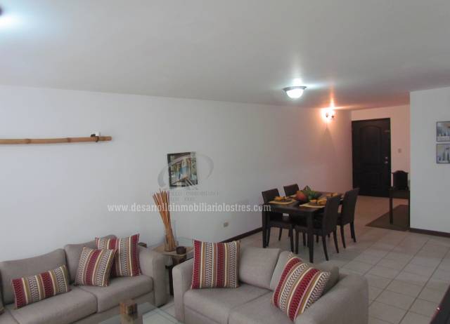EN RENTA APARTAMENTO AMUEBLADO ZONA 14 - Miniatura 5