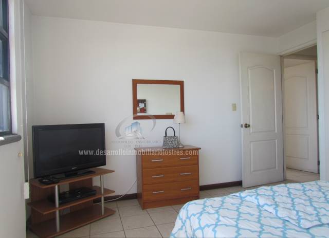 EN RENTA APARTAMENTO AMUEBLADO ZONA 14 - Miniatura 9