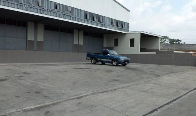 RENTO AMPLIA OFIBODEGA EN ESCUINTLA, $8,895.00 INF. LUCY BARRAZA 55359756 - Image 4