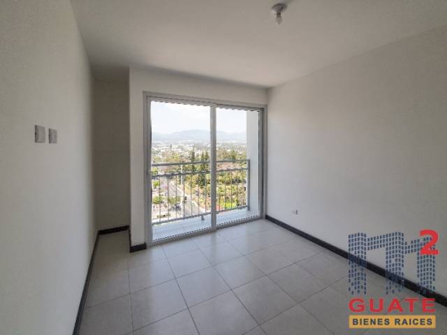 Apartamento de 77.24 m2 de construcción en Venta, Zona 07 - Image 2