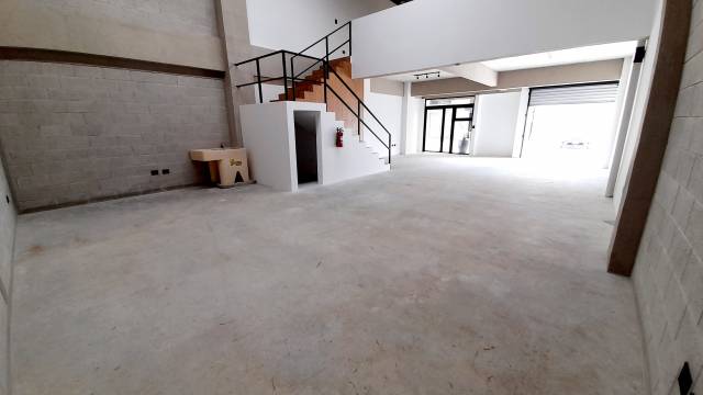 OFIBODEGA EN ALQUILER EN ZONA 4 MIXCO NARANJO - Image 1