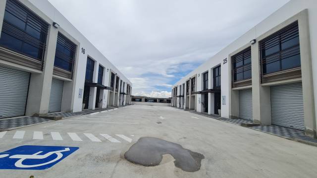 OFIBODEGA EN ALQUILER EN ZONA 4 MIXCO NARANJO - Image 5