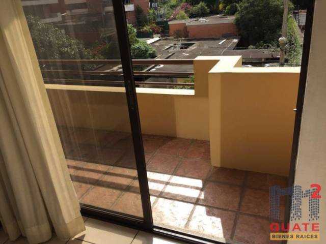 Apartamento de 130 m2 de construcción en Renta, Zona 10 - Miniatura 6