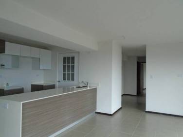 Apartamento en Renta de 3 Habitaciones Parque 11 - Image 1