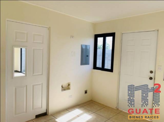 Casa de 147.3 m2 de construcción, en Venta, Zona 16 - Miniatura 7