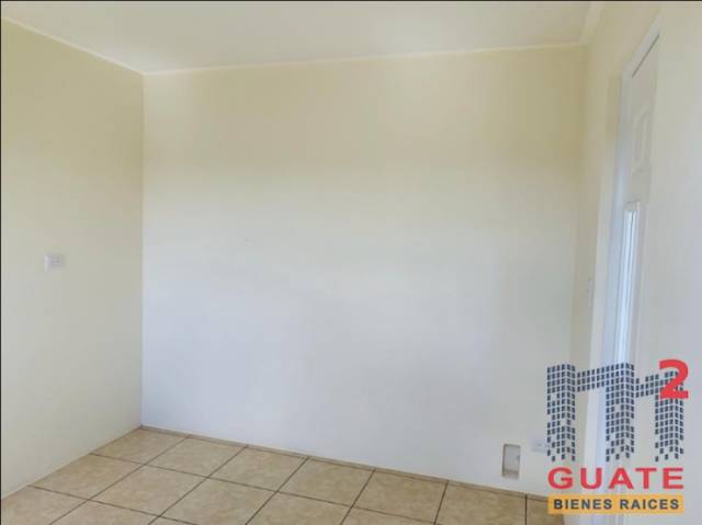 Casa de 147.3 m2 de construcción, en Venta, Zona 16 - Miniatura 8