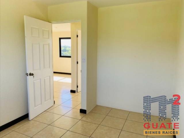 Casa de 147.3 m2 de construcción, en Venta, Zona 16 - Miniatura 12