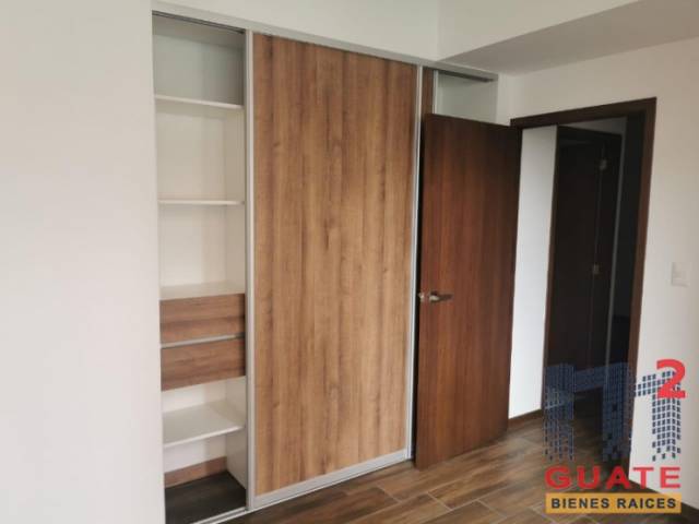 Apartamento de 170 m2 de construcción en Renta, Zona 10 - Miniatura 9
