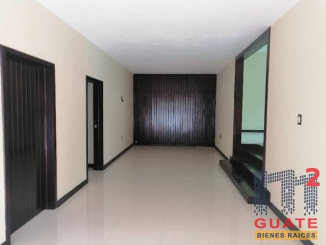 Casa de 400 m2 de construcción, en Renta, Zona 10 - Image 2