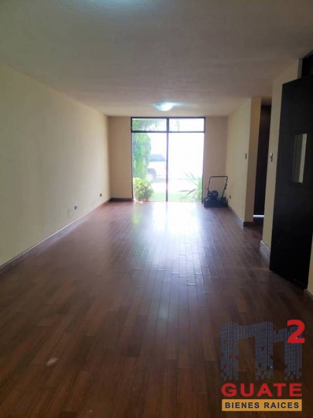 Casa de 214 m2 de construcción en Renta, Zona 14 - Image 3