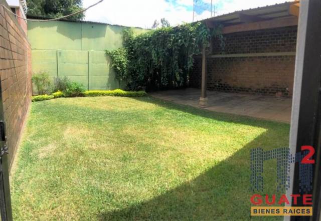 Casa de 214 m2 de construcción en Renta, Zona 14 - Miniatura 6