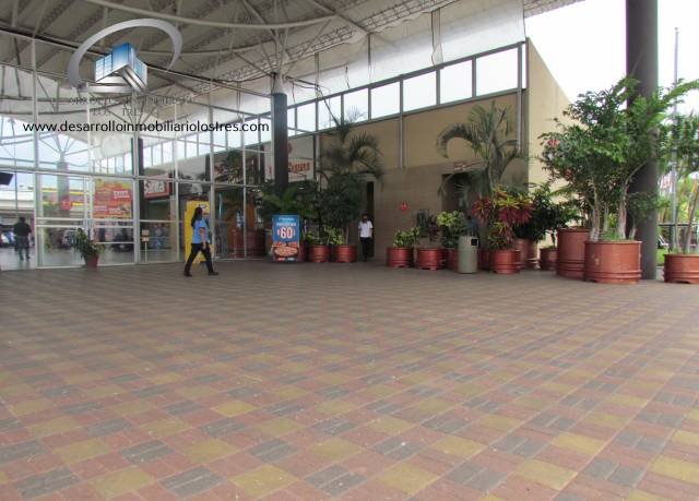 SE  RENTA LOCAL AREA DE FOOD COURT VILLA NUEVA - Miniatura 7