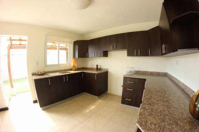 Casa en Venta Valle Nuevo II, Mixco - Miniatura 2