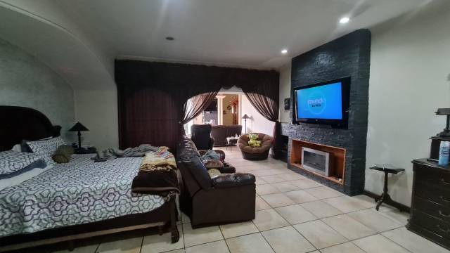 Casa en Venta sobre carretera interamericana - Miniatura 4