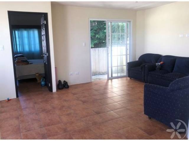 Vendo Amplia casa en Jardines de Arrazola km 19.5 Fraijanes, - Image 4