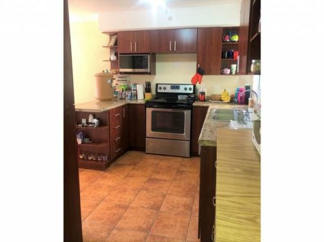 Vendo Amplia casa en Jardines de Arrazola km 19.5 Fraijanes, - Miniatura 11