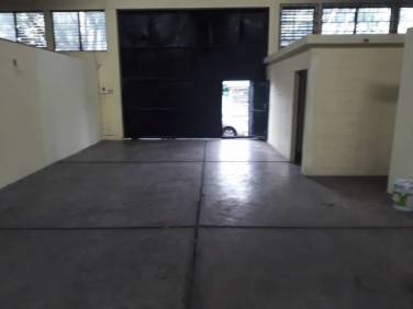 Bodega en Renta, sobre Calzada Principal zona 11 - Image 1