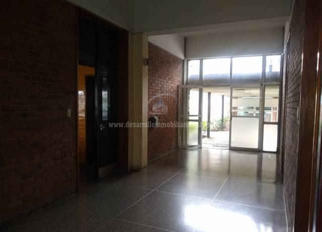 PROPIEDAD EN VENTA SOBRE LA AGUILAR BATRES ZONA 12 - Miniatura 5