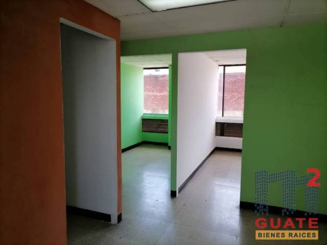 Oficina de 65 m2 de construcción en Renta, Zona 09 - Image 3