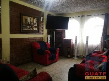 Casa de 432 m2 de construcción en Venta, Zona 12