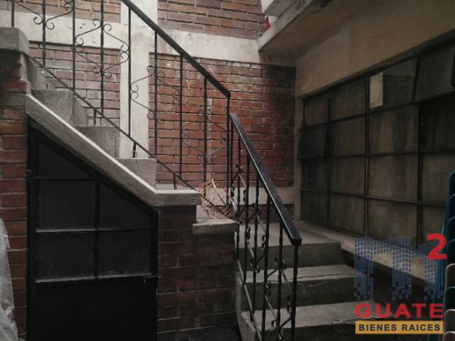 Casa de 432 m2 de construcción en Venta, Zona 12 - Image 3