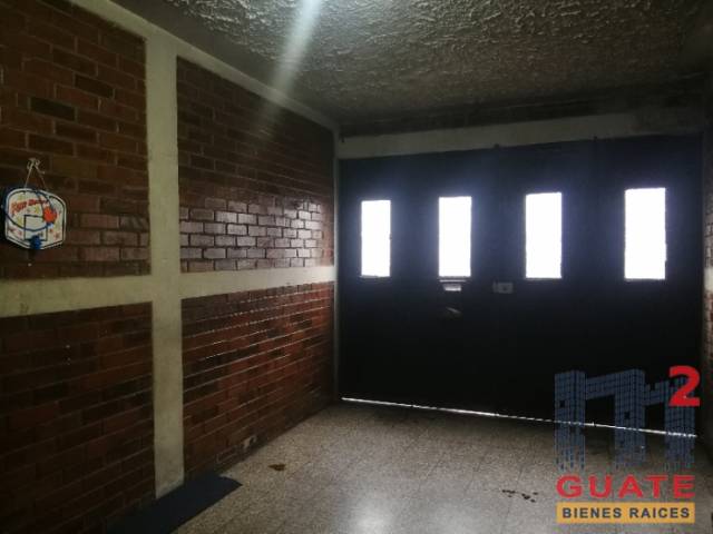 Casa de 432 m2 de construcción en Venta, Zona 12 - Image 4