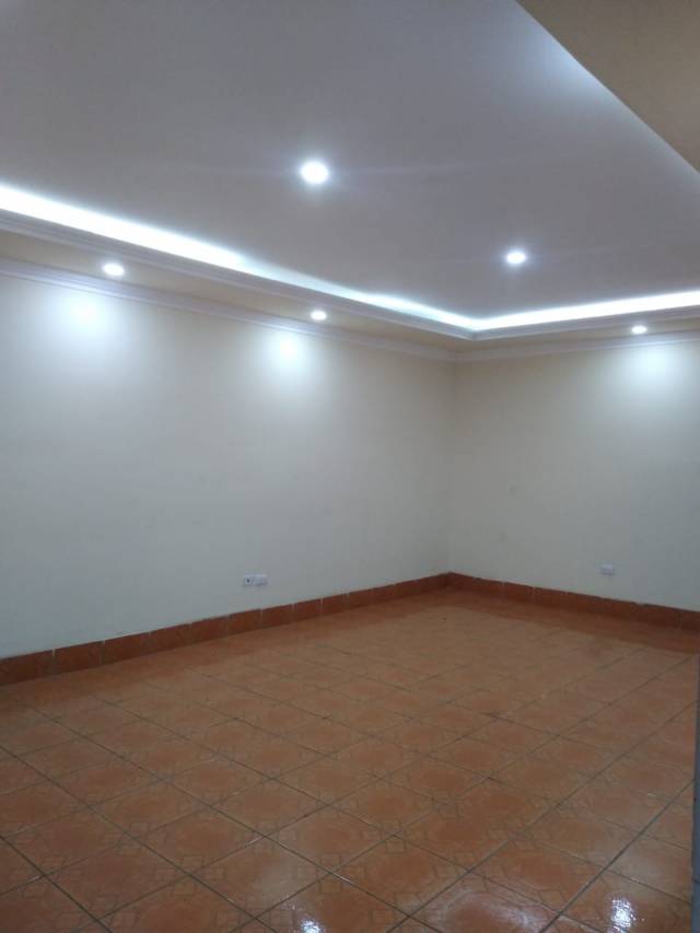 TERRENO CON EDIFICIO EN VENTA SOBRE CARRETERA INTERAMERICANA - Miniatura 3