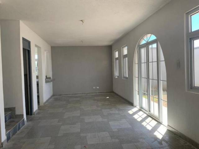 CityMax Antigua Hermosa casa venta Z. 8 Mixco - Image 2