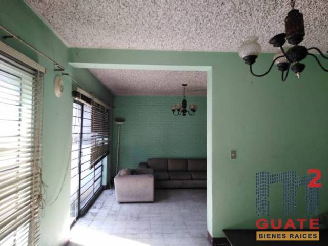 Casa de 175 m2 de construcción, en Venta Zona 09 - Miniatura 2