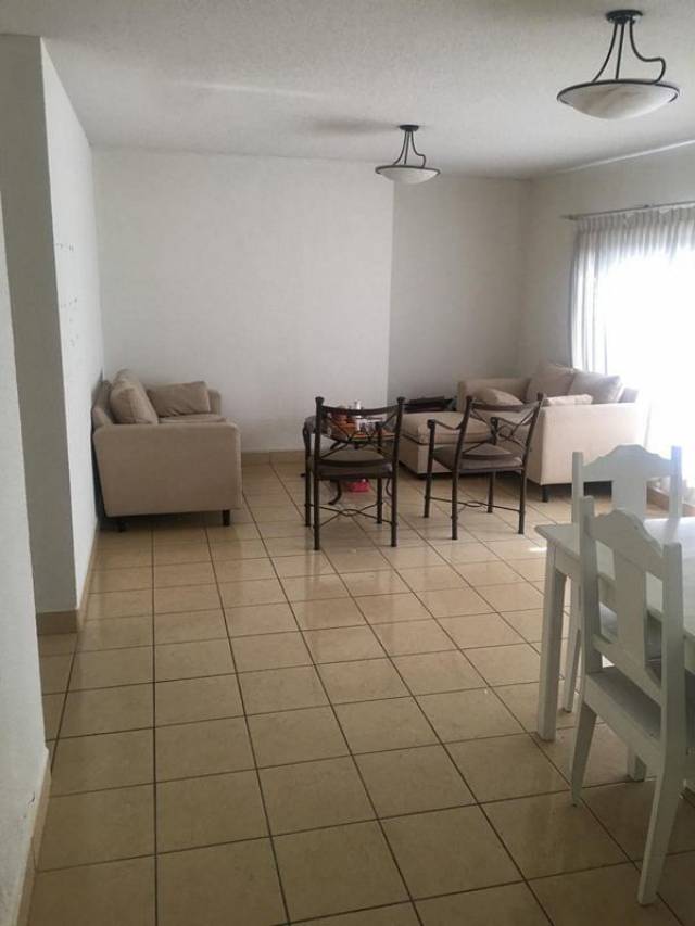 Apartamento en Renta Joyas de Florencia Zona 10 - Miniatura 3
