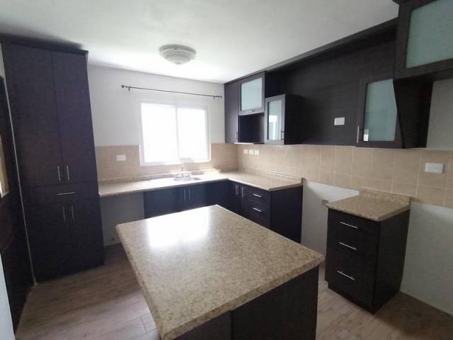 Casa en Renta para Estrenar en Carretera a El Salvador - Miniatura 4