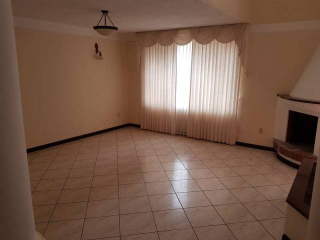 Casa en Venta Carretera a El Salvador Fraijanes - Image 3