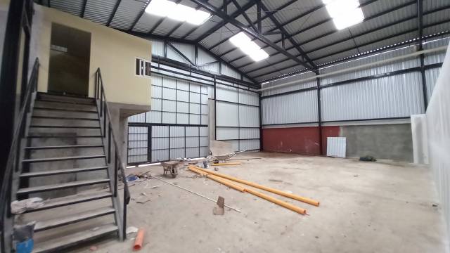 Bodega Comercial en Renta en San Cristóbal - Miniatura 2