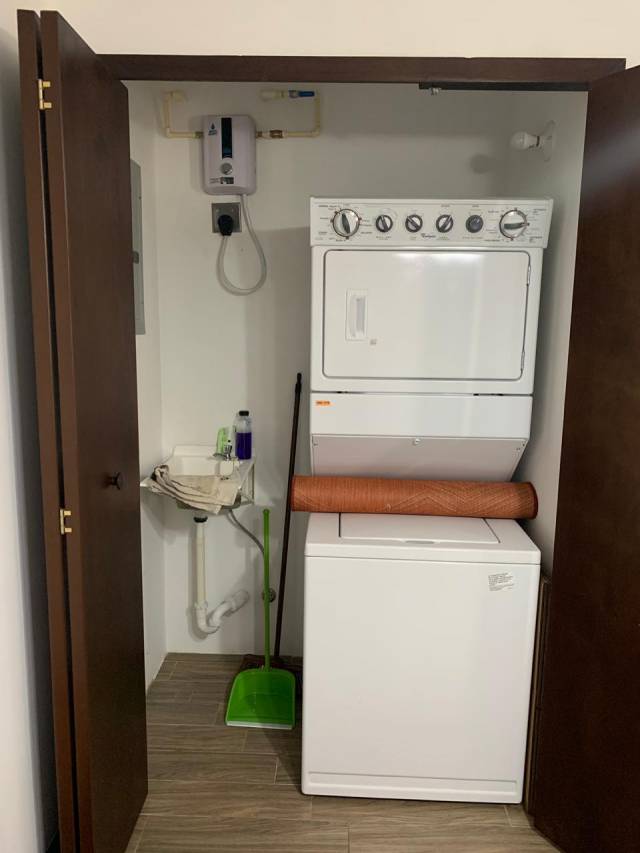Apartamento amueblado en renta zona 15 - Miniatura 7