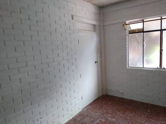 Apartamento en Renta en Colonia Centro América Zona 7 - Image 2